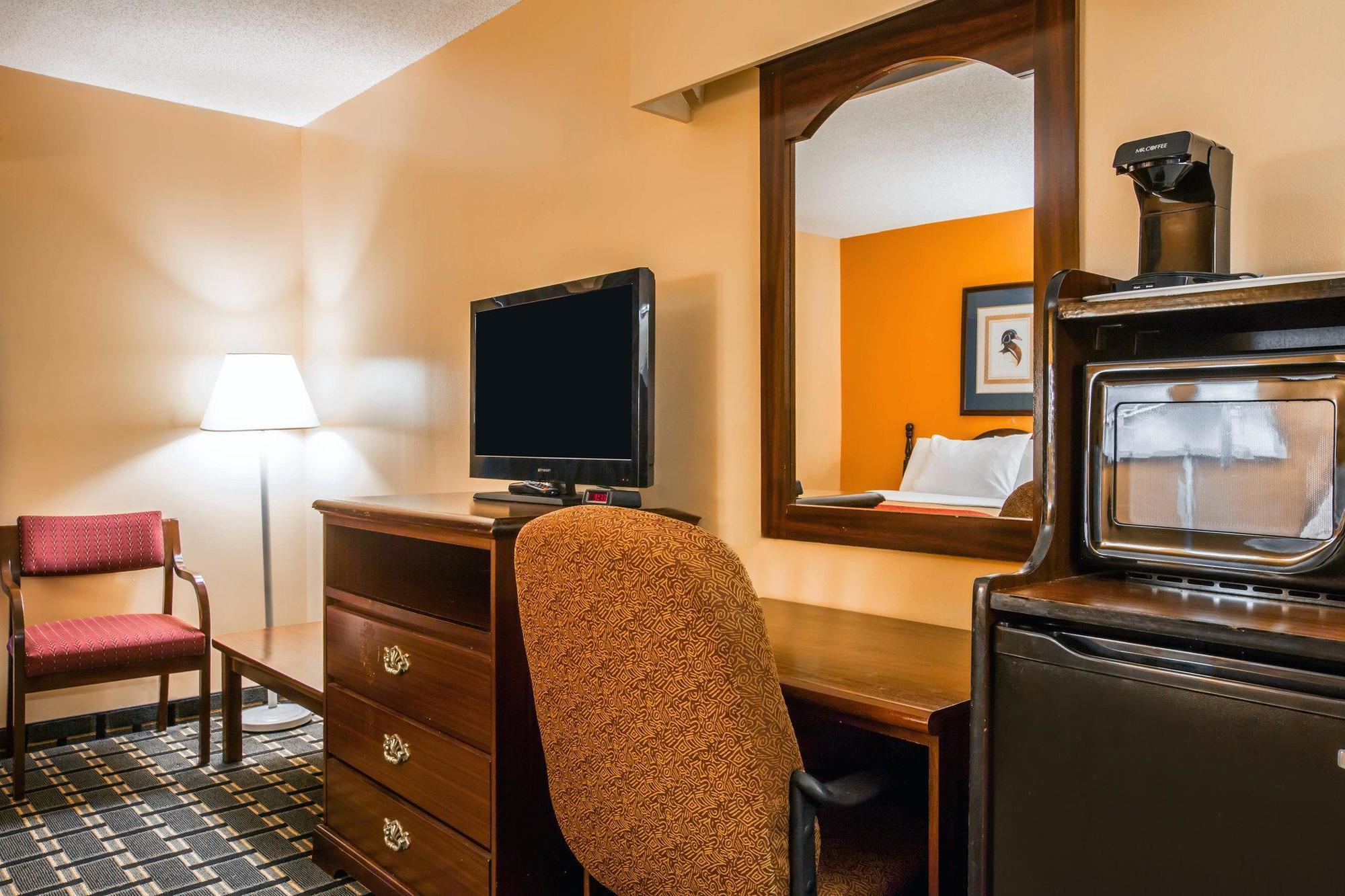 Econo Lodge Юфола Екстер'єр фото